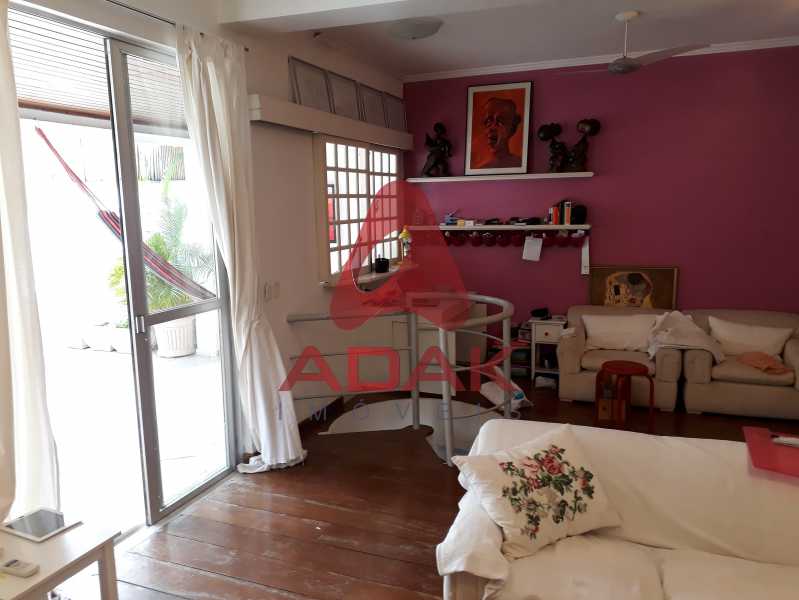 Conheça 20180316_104551 do imóvel - Cobertura 2 quartos à venda Laranjeiras, Rio de Janeiro - R$ 1.490.000 - LACO20017 - 8 20180316_104551 - Cobertura 2 quartos à venda Laranjeiras, Rio de Janeiro - R$ 1.490.000 - LACO20017 - 8