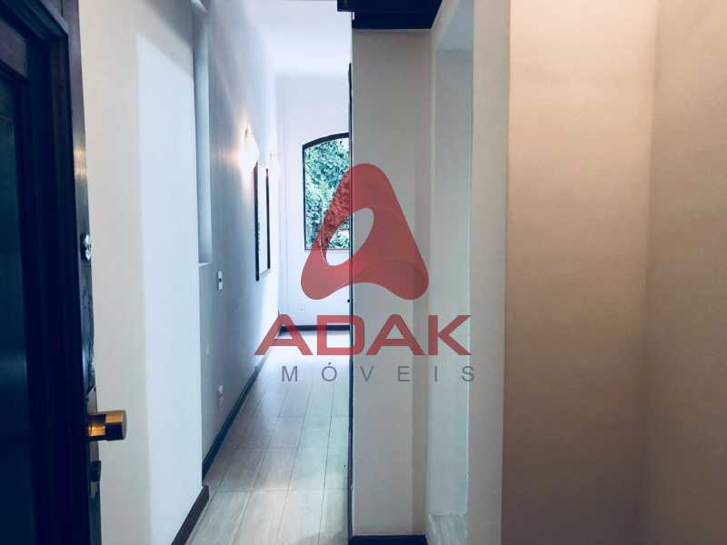 Conheça d450fc47-f43c-4e34-9fa9-7d6469 do imóvel - Kitnet/Conjugado 40m² à venda Laranjeiras, Rio de Janeiro - R$ 550.000 - LAKI10081 - 17 d450fc47-f43c-4e34-9fa9-7d6469 - Kitnet/Conjugado 40m² à venda Laranjeiras, Rio de Janeiro - R$ 550.000 - LAKI10081 - 17