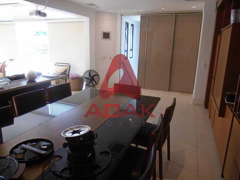Conheça 11. do imóvel - Cobertura 3 quartos à venda Laranjeiras, Rio de Janeiro - R$ 2.600.000 - LACO30025 - 12 11. - Cobertura 3 quartos à venda Laranjeiras, Rio de Janeiro - R$ 2.600.000 - LACO30025 - 12