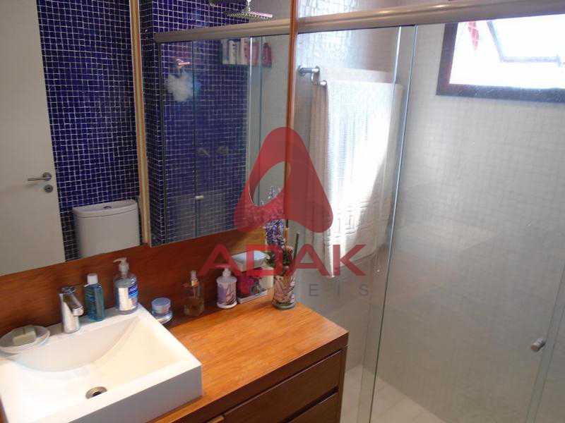 Conheça 16. do imóvel - Cobertura 3 quartos à venda Laranjeiras, Rio de Janeiro - R$ 2.600.000 - LACO30025 - 17 16. - Cobertura 3 quartos à venda Laranjeiras, Rio de Janeiro - R$ 2.600.000 - LACO30025 - 17