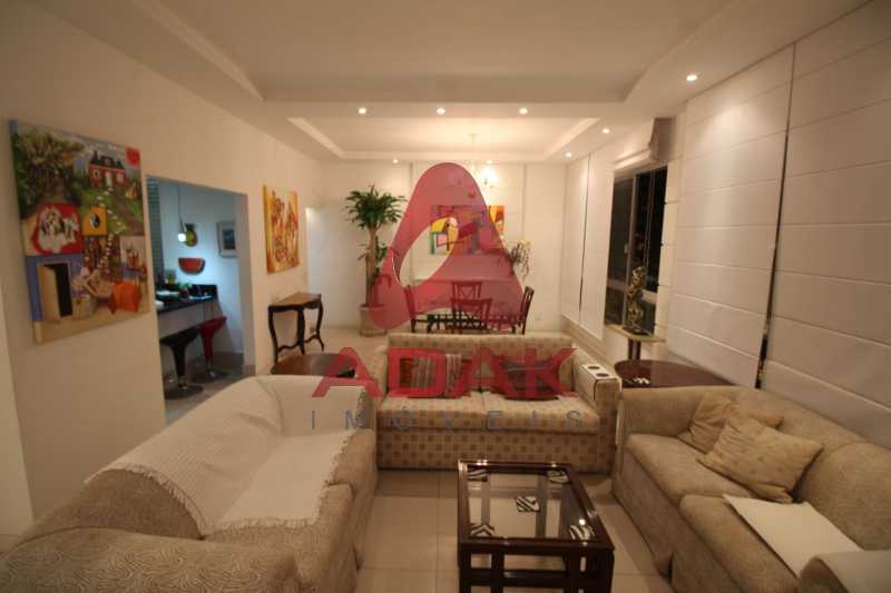 Conheça 001-sala-de-estar do imóvel - Apartamento 2 quartos para venda e aluguel Copacabana, Rio de Janeiro - R$ 1.400.000 - CPAP20783 - 1 001-sala-de-estar - Apartamento 2 quartos para venda e aluguel Copacabana, Rio de Janeiro - R$ 1.400.000 - CPAP20783 - 1