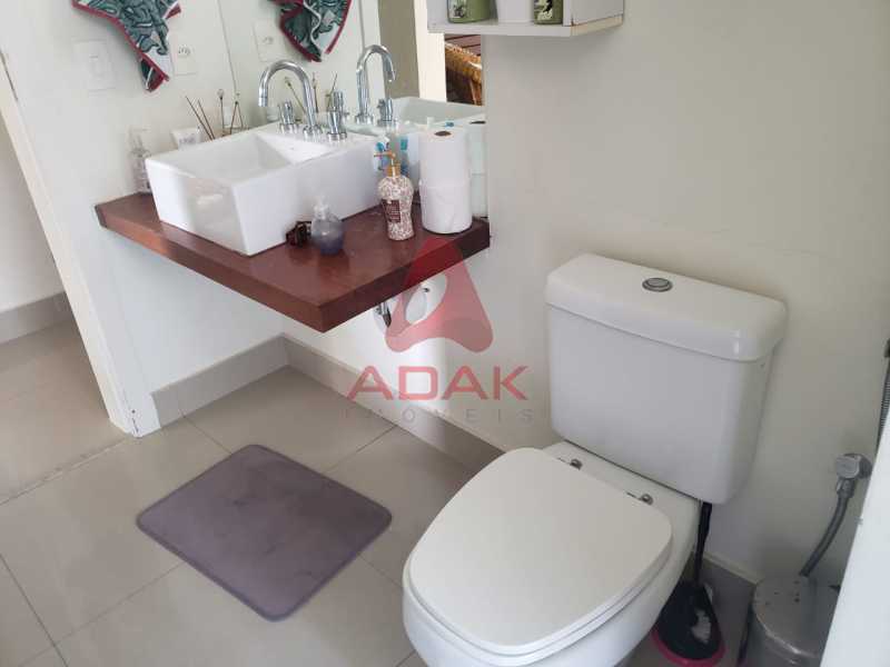 Conheça Banheiro 2 do imóvel - Cobertura 1 quarto à venda Copacabana, Rio de Janeiro - R$ 1.365.000 - CPCO10009 - 23 Banheiro 2 - Cobertura 1 quarto à venda Copacabana, Rio de Janeiro - R$ 1.365.000 - CPCO10009 - 23