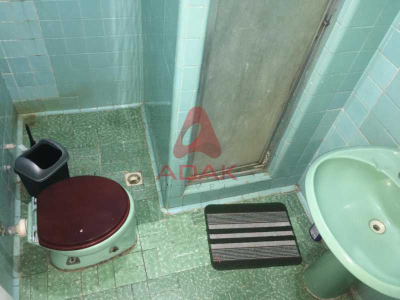 Conheça banheiro 4. do imóvel - Apartamento à venda Copacabana, Rio de Janeiro - R$ 800.000 - CPAP00370 - 16 banheiro 4. - Apartamento à venda Copacabana, Rio de Janeiro - R$ 800.000 - CPAP00370 - 16