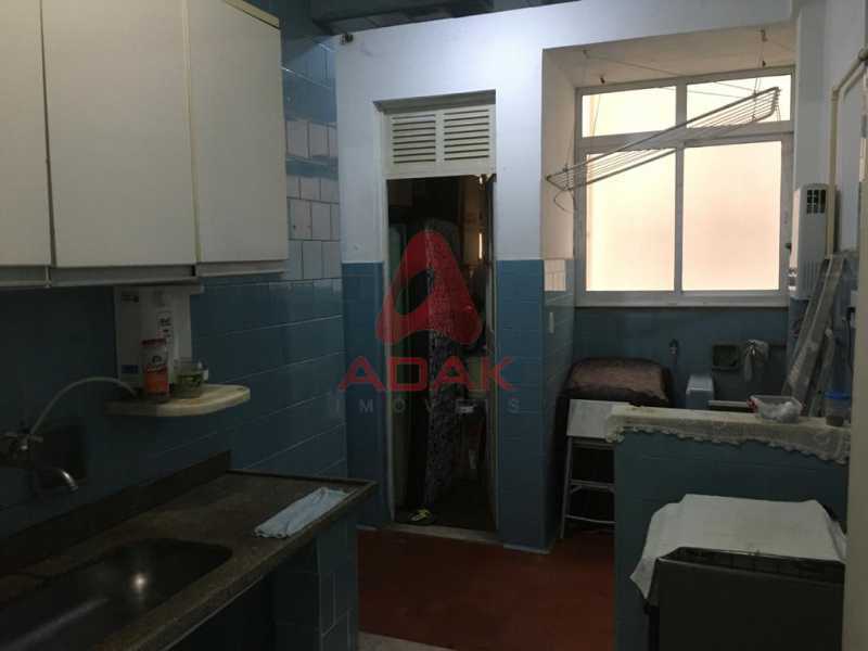 Conheça Area de serviço e cozinha 6. do imóvel - Apartamento à venda Copacabana, Rio de Janeiro - R$ 800.000 - CPAP00370 - 20 Area de serviço e cozinha 6. - Apartamento à venda Copacabana, Rio de Janeiro - R$ 800.000 - CPAP00370 - 20
