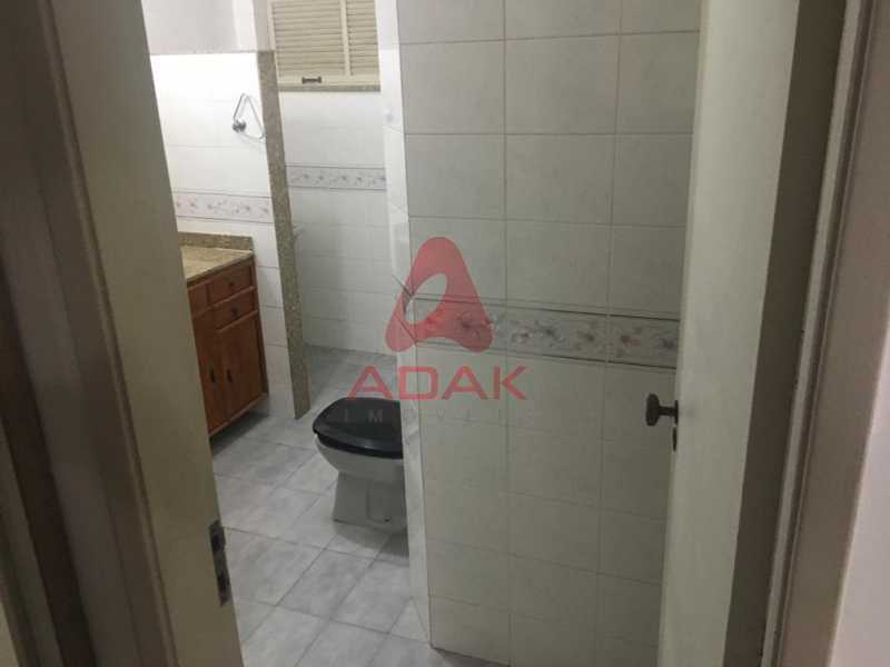 Conheça banheiro 2. do imóvel - Apartamento à venda Copacabana, Rio de Janeiro - R$ 500.000 - CPAP00373 - 15 banheiro 2. - Apartamento à venda Copacabana, Rio de Janeiro - R$ 500.000 - CPAP00373 - 15
