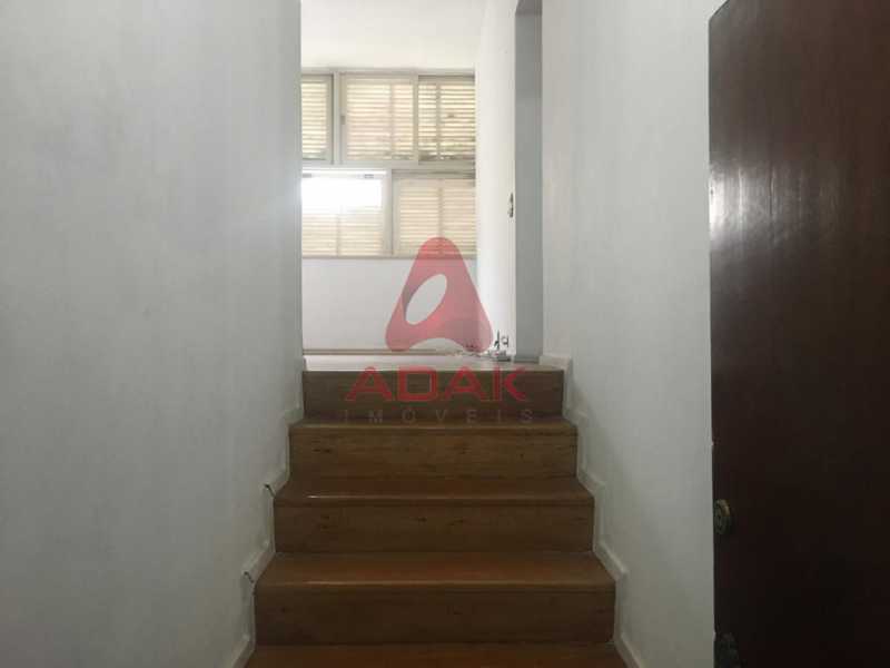 Conheça Entrada do imóvel - Apartamento à venda Copacabana, Rio de Janeiro - R$ 500.000 - CPAP00373 - 1 Entrada - Apartamento à venda Copacabana, Rio de Janeiro - R$ 500.000 - CPAP00373 - 1