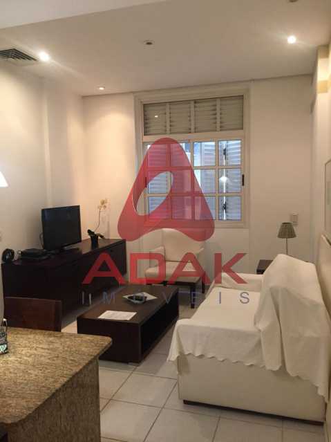 Conheça WhatsApp Image 2019-01-16 at 1 do imóvel - Flat 1 quarto à venda Copacabana, Rio de Janeiro - R$ 850.000 - CPFL10004 - 1 WhatsApp Image 2019-01-16 at 1 - Flat 1 quarto à venda Copacabana, Rio de Janeiro - R$ 850.000 - CPFL10004 - 1
