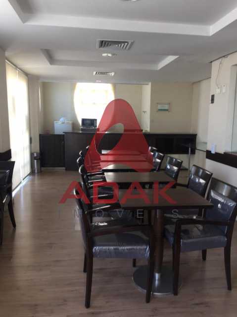 Conheça WhatsApp Image 2019-01-16 at 1 do imóvel - Flat 1 quarto à venda Copacabana, Rio de Janeiro - R$ 850.000 - CPFL10004 - 25 WhatsApp Image 2019-01-16 at 1 - Flat 1 quarto à venda Copacabana, Rio de Janeiro - R$ 850.000 - CPFL10004 - 25