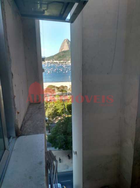 Conheça WhatsApp Image 2017-07-11 at 1 do imóvel - Apartamento à venda Botafogo, Rio de Janeiro - R$ 390.000 - LAAP00055 - 13 WhatsApp Image 2017-07-11 at 1 - Apartamento à venda Botafogo, Rio de Janeiro - R$ 390.000 - LAAP00055 - 13