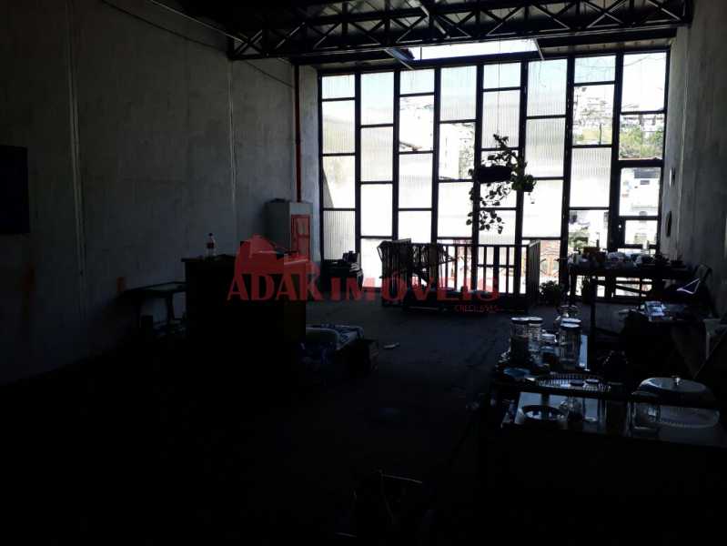 Conheça WhatsApp Image 2017-09-20 at 1 do imóvel - Galpão 554m² à venda Glória, Rio de Janeiro - R$ 2.600.000 - LAGA00001 - 8 WhatsApp Image 2017-09-20 at 1 - Galpão 554m² à venda Glória, Rio de Janeiro - R$ 2.600.000 - LAGA00001 - 8