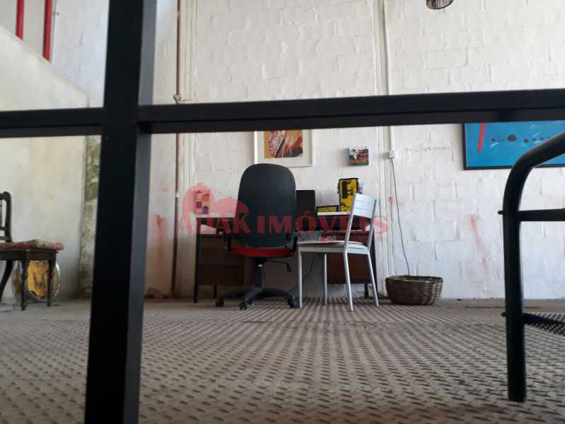 Conheça WhatsApp Image 2017-09-20 at 1 do imóvel - Galpão 554m² à venda Glória, Rio de Janeiro - R$ 2.600.000 - LAGA00001 - 9 WhatsApp Image 2017-09-20 at 1 - Galpão 554m² à venda Glória, Rio de Janeiro - R$ 2.600.000 - LAGA00001 - 9