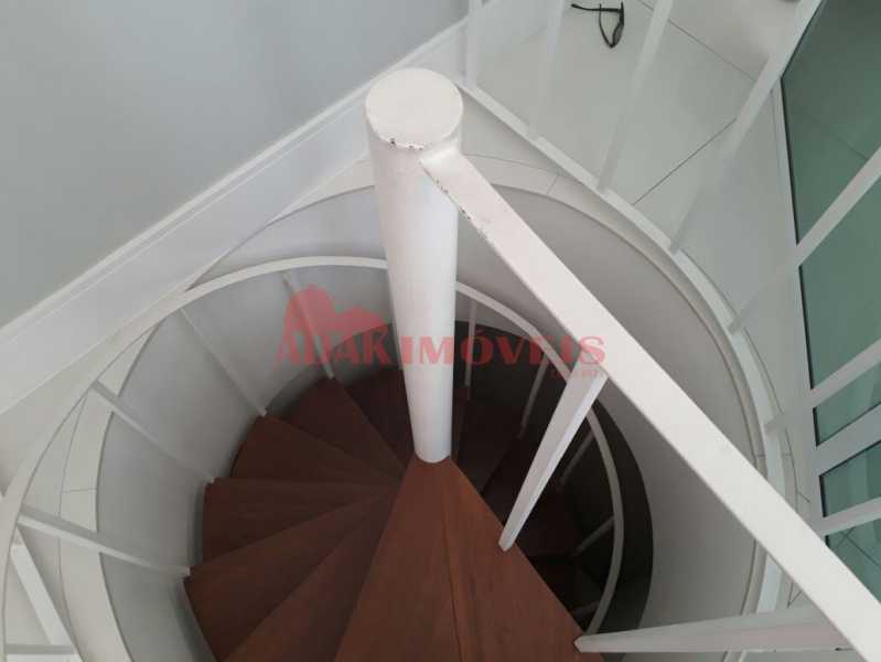 Conheça WhatsApp Image 2017-09-21 at 1 do imóvel - Cobertura 4 quartos à venda Flamengo, Rio de Janeiro - R$ 2.350.000 - LACO40009 - 6 WhatsApp Image 2017-09-21 at 1 - Cobertura 4 quartos à venda Flamengo, Rio de Janeiro - R$ 2.350.000 - LACO40009 - 6