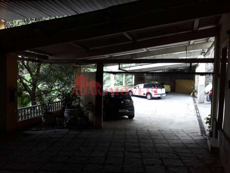 Conheça WhatsApp Image 2017-09-22 at 1 do imóvel - Casa 21 quartos à venda Glória, Rio de Janeiro - R$ 8.000.000 - LACA210001 - 5 WhatsApp Image 2017-09-22 at 1 - Casa 21 quartos à venda Glória, Rio de Janeiro - R$ 8.000.000 - LACA210001 - 5