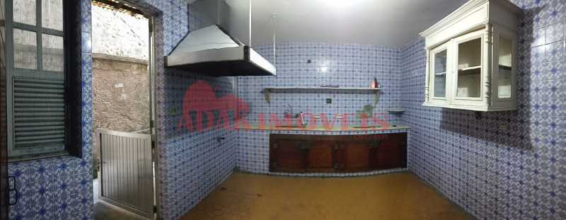 Conheça 20abee02-f686-4be0-8fa3-9f73e2 do imóvel - Casa 5 quartos à venda Laranjeiras, Rio de Janeiro - R$ 1.600.000 - LACA50010 - 9 20abee02-f686-4be0-8fa3-9f73e2 - Casa 5 quartos à venda Laranjeiras, Rio de Janeiro - R$ 1.600.000 - LACA50010 - 9