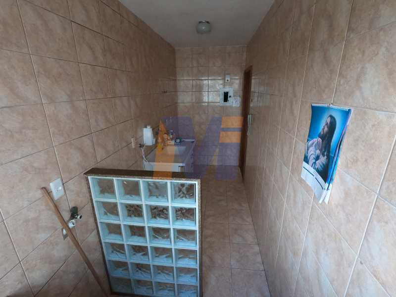 Conheça ÁREA E COZINHA do imóvel - Desocupado - PCAP20254 - 16 ÁREA E COZINHA - Desocupado - PCAP20254 - 16
