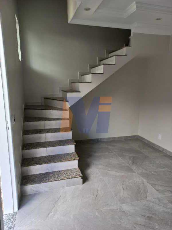 Conheça ESCADA GRANITO do imóvel - Casa no Centro de Rocha Miranda - PCCV20005 - 7 ESCADA GRANITO - Casa no Centro de Rocha Miranda - PCCV20005 - 7