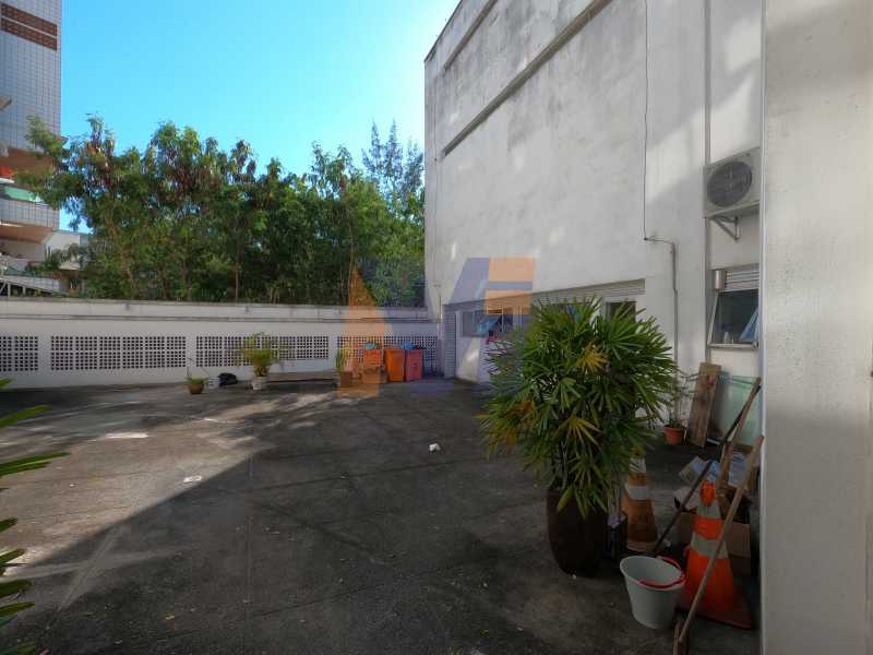 Conheça GOPR3313 do imóvel - Ampla sala comercial no coração do Recreio - PCSL00024 - 12 GOPR3313 - Ampla sala comercial no coração do Recreio - PCSL00024 - 12