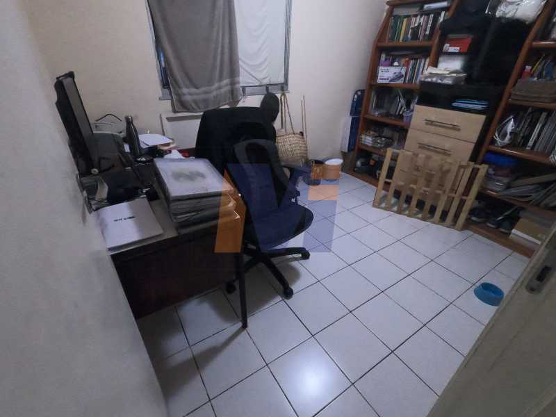 Conheça QUARTO ESCRITÓRIO do imóvel - Apartamento 2 quartos à venda Rocha Miranda, Rio de Janeiro - R$ 190.000 - PCAP20266 - 9 QUARTO ESCRITÓRIO - Apartamento 2 quartos à venda Rocha Miranda, Rio de Janeiro - R$ 190.000 - PCAP20266 - 9