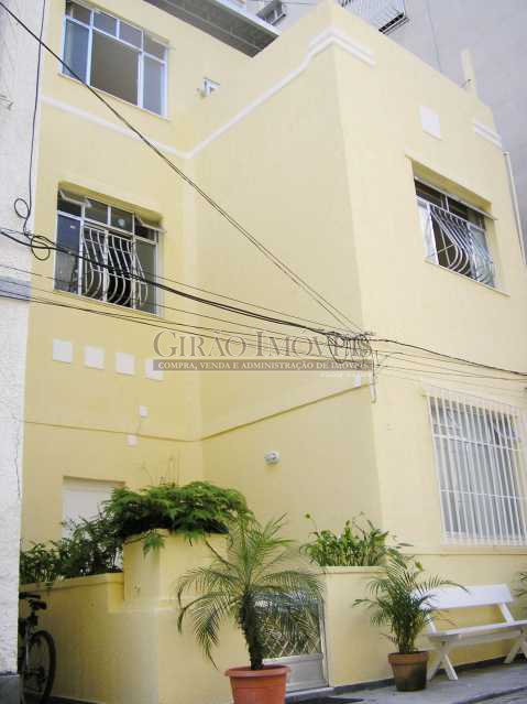 Conheça 2 do imóvel - excelente casa duplex, na melhor vila da zona sul, totalmente segura e independente, 1º Pavimento: Salão em 2 ambientes, lavabo cozinha grande e lavanderia; 2º Pavimento: 2 quartos com armários e banheiro social; 3º Pavimento: terraço com Varanda, 1 suit - GICV30003 - 3 2 - excelente casa duplex, na melhor vila da zona sul, totalmente segura e independente, 1º Pavimento: Salão em 2 ambientes, lavabo cozinha grande e lavanderia; 2º Pavimento: 2 quartos com armários e banheiro social; 3º Pavimento: terraço com Varanda, 1 suit - GICV30003 - 3