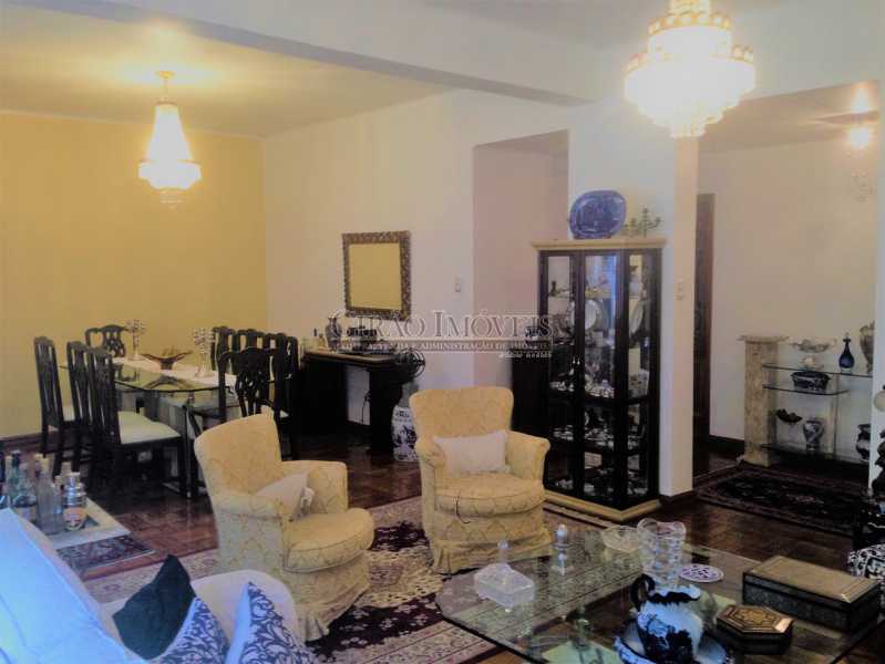 Conheça 1 - Sala 1.1 do imóvel - Excelente imóvel, local privilegiado, próximo ao metrô e comércio, prédio familiar, 02 apartamentos por andar, composto de um hall de entrada, salão dividido em 02 ambientes, 04 quartos sendo um deles suíte com hidromassagem armários em 03 quartos, copa - GIAP40162 - 1 1 - Sala 1.1 - Excelente imóvel, local privilegiado, próximo ao metrô e comércio, prédio familiar, 02 apartamentos por andar, composto de um hall de entrada, salão dividido em 02 ambientes, 04 quartos sendo um deles suíte com hidromassagem armários em 03 quartos, copa - GIAP40162 - 1