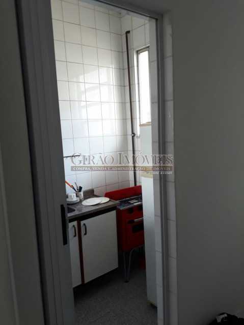 Conheça 03-3 do imóvel - Vista Livre, Sol da Manhã, desocupado, entregamos imediatamente, Salão Compondo 2 ambientes, 1 de estar e outro de Almoço ou Jantar, Cozinha cabendo Fogão e Geladeira, isso sim é raridadede, Prédio estritamente familiar, com bicicletário, portaria 24 hora - GIAP10367 - 5 03-3 - Vista Livre, Sol da Manhã, desocupado, entregamos imediatamente, Salão Compondo 2 ambientes, 1 de estar e outro de Almoço ou Jantar, Cozinha cabendo Fogão e Geladeira, isso sim é raridadede, Prédio estritamente familiar, com bicicletário, portaria 24 hora - GIAP10367 - 5