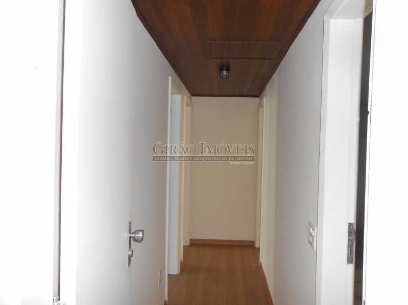 Conheça 3 do imóvel - Excelente apartamento 04 quartos (transformado em 3), frente, sol da manhã, andar alto, ótima localização, 02 por andar, composto por 01 hakk de entrada, salão em 02 ambientes, mais uma sala(quarto revertido), 03 quartos, todos com armários sendo 01 suít - GIAP30810 - 4 3 - Excelente apartamento 04 quartos (transformado em 3), frente, sol da manhã, andar alto, ótima localização, 02 por andar, composto por 01 hakk de entrada, salão em 02 ambientes, mais uma sala(quarto revertido), 03 quartos, todos com armários sendo 01 suít - GIAP30810 - 4