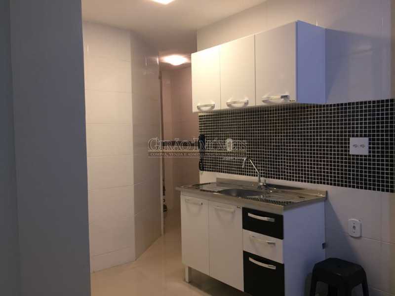 Conheça 10 do imóvel - Apartamento duplex, 63m², todo reformado, composto de sala, 01 suíte, 02 banheiros sociais, cozinha, área de serviço, dependências completas, fundos, silencioso, sol da manhã, prédio com elevador - GIAP10403 - 15 10 - Apartamento duplex, 63m², todo reformado, composto de sala, 01 suíte, 02 banheiros sociais, cozinha, área de serviço, dependências completas, fundos, silencioso, sol da manhã, prédio com elevador - GIAP10403 - 15