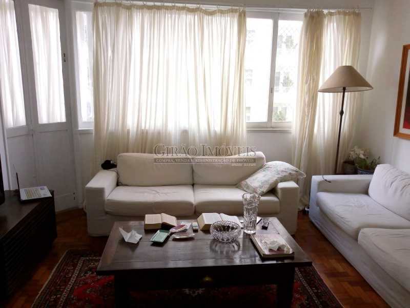 Conheça 1 do imóvel - Ótima colado na praia, próximo ao metrô Arcoverde, prédio de arquitetura privilegiada. Apartamento espaçoso, armários em todos os 03 quartos, cozinha repleta de armários, 02 banheiros sociais, podendo fazer suíte e closet. Um dos quartos é enorme, poden - GIAP30851 - 3 1 - Ótima colado na praia, próximo ao metrô Arcoverde, prédio de arquitetura privilegiada. Apartamento espaçoso, armários em todos os 03 quartos, cozinha repleta de armários, 02 banheiros sociais, podendo fazer suíte e closet. Um dos quartos é enorme, poden - GIAP30851 - 3