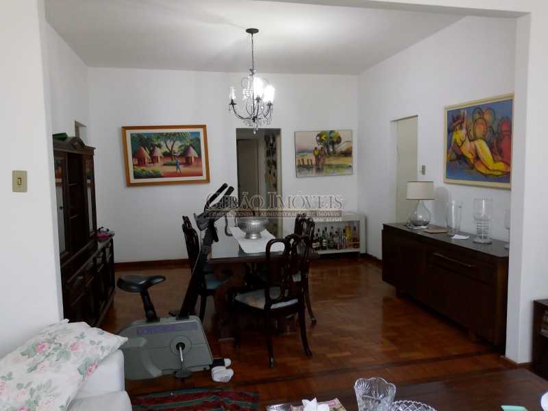 Conheça 2 do imóvel - Ótima colado na praia, próximo ao metrô Arcoverde, prédio de arquitetura privilegiada. Apartamento espaçoso, armários em todos os 03 quartos, cozinha repleta de armários, 02 banheiros sociais, podendo fazer suíte e closet. Um dos quartos é enorme, poden - GIAP30851 - 1 2 - Ótima colado na praia, próximo ao metrô Arcoverde, prédio de arquitetura privilegiada. Apartamento espaçoso, armários em todos os 03 quartos, cozinha repleta de armários, 02 banheiros sociais, podendo fazer suíte e closet. Um dos quartos é enorme, poden - GIAP30851 - 1