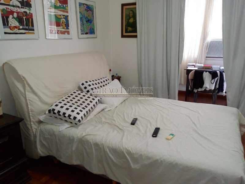 Conheça 4 do imóvel - Ótima colado na praia, próximo ao metrô Arcoverde, prédio de arquitetura privilegiada. Apartamento espaçoso, armários em todos os 03 quartos, cozinha repleta de armários, 02 banheiros sociais, podendo fazer suíte e closet. Um dos quartos é enorme, poden - GIAP30851 - 5 4 - Ótima colado na praia, próximo ao metrô Arcoverde, prédio de arquitetura privilegiada. Apartamento espaçoso, armários em todos os 03 quartos, cozinha repleta de armários, 02 banheiros sociais, podendo fazer suíte e closet. Um dos quartos é enorme, poden - GIAP30851 - 5