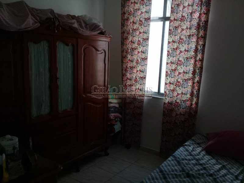 Conheça 7 do imóvel - casa linear, composta de 02 grandes salas, 02 quartos com armários, 01 corredor, cozinha ampla, dependência de emprega externa, pequeno quintal, 03 vagas de garagem escrituradas. Vale a pena visitar. - GICA20006 - 9 7 - casa linear, composta de 02 grandes salas, 02 quartos com armários, 01 corredor, cozinha ampla, dependência de emprega externa, pequeno quintal, 03 vagas de garagem escrituradas. Vale a pena visitar. - GICA20006 - 9
