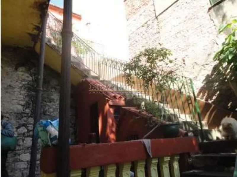 Conheça ESCADA DE ACESSO, do imóvel - Casarão em Santa Teresa. ótima para morar ou investir como Hostel, pousada ou eventos. - GICA50005 - 9 ESCADA DE ACESSO, - Casarão em Santa Teresa. ótima para morar ou investir como Hostel, pousada ou eventos. - GICA50005 - 9