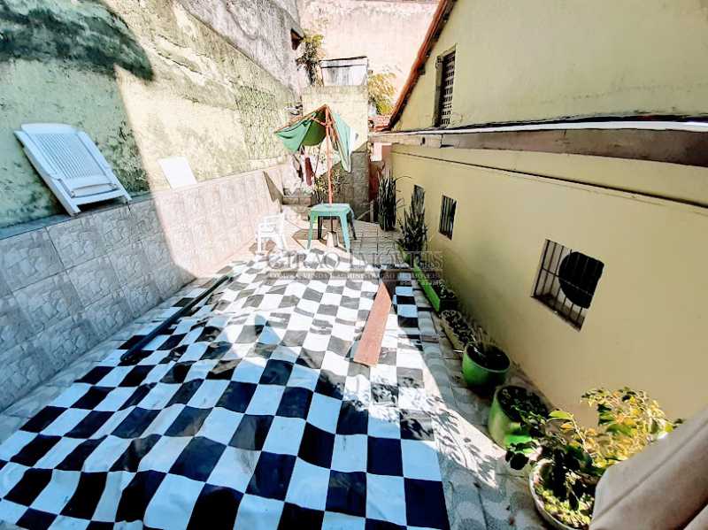 Conheça TERRAÇO COM PISCINA do imóvel - Casarão em Santa Teresa. ótima para morar ou investir como Hostel, pousada ou eventos. - GICA50005 - 19 TERRAÇO COM PISCINA - Casarão em Santa Teresa. ótima para morar ou investir como Hostel, pousada ou eventos. - GICA50005 - 19