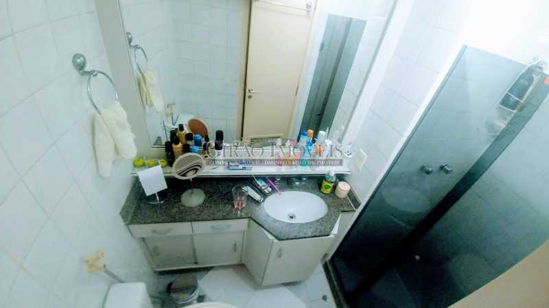 Conheça BANHEIRO SOCIAL 1 do imóvel - Oportunidade no coração de Laranjeiras Cobertura Duplex. Em condomínio dispondo total infraestrutura, Piscina e 2 vagas de garagem. Poucos minutos do metrô - GICO40056 - 16 BANHEIRO SOCIAL 1 - Oportunidade no coração de Laranjeiras Cobertura Duplex. Em condomínio dispondo total infraestrutura, Piscina e 2 vagas de garagem. Poucos minutos do metrô - GICO40056 - 16