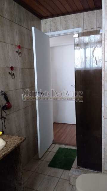 Conheça banheiro 2. do imóvel - Cobertura duplex em Ipanema, por este preço? composta por:1 pavimento: salão em 2 ambientes, 2 quartos, escada linear, banheiro social, cozinha com área de serviço, dependência completa de empregada. 2 pavimento: 1 suíte, amplo terraço com vista livre, e - GICO30073 - 13 banheiro 2. - Cobertura duplex em Ipanema, por este preço? composta por:1 pavimento: salão em 2 ambientes, 2 quartos, escada linear, banheiro social, cozinha com área de serviço, dependência completa de empregada. 2 pavimento: 1 suíte, amplo terraço com vista livre, e - GICO30073 - 13