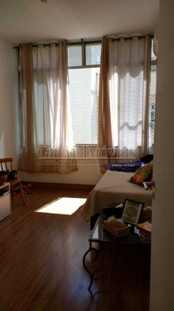 Conheça quarto 6. do imóvel - Cobertura duplex em Ipanema, por este preço? composta por:1 pavimento: salão em 2 ambientes, 2 quartos, escada linear, banheiro social, cozinha com área de serviço, dependência completa de empregada. 2 pavimento: 1 suíte, amplo terraço com vista livre, e - GICO30073 - 3 quarto 6. - Cobertura duplex em Ipanema, por este preço? composta por:1 pavimento: salão em 2 ambientes, 2 quartos, escada linear, banheiro social, cozinha com área de serviço, dependência completa de empregada. 2 pavimento: 1 suíte, amplo terraço com vista livre, e - GICO30073 - 3