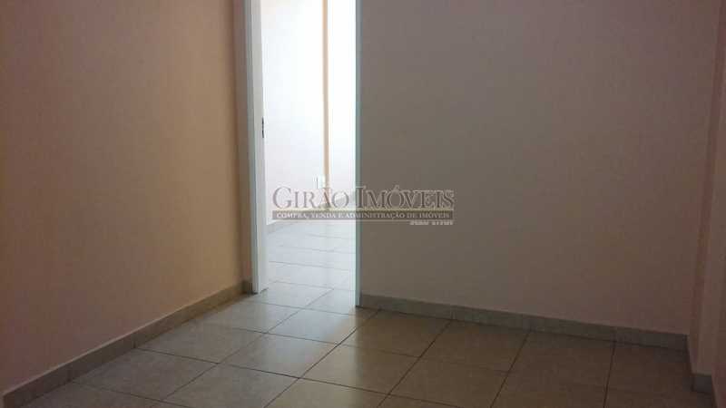 Conheça Sala do imóvel - Copacabana, Posto 4 vista parcial mar, próximo metrô, comércio, apartamento reformado, claro, andar alto, arejado, composto de sala, quarto, banheiro com box blindex instalação para máquina de lavar roupas, cozinha cabe geladeira e fogão de 2 bocas. Préd - GIAP10498 - 3 Sala - Copacabana, Posto 4 vista parcial mar, próximo metrô, comércio, apartamento reformado, claro, andar alto, arejado, composto de sala, quarto, banheiro com box blindex instalação para máquina de lavar roupas, cozinha cabe geladeira e fogão de 2 bocas. Préd - GIAP10498 - 3