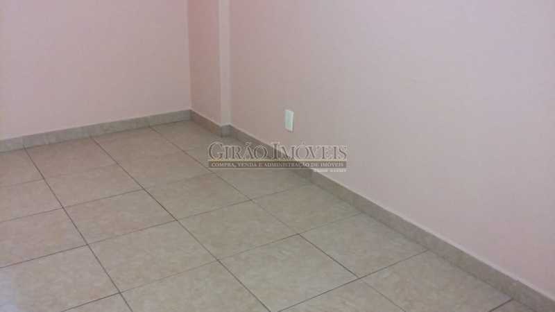 Conheça Sala do imóvel - Copacabana, Posto 4 vista parcial mar, próximo metrô, comércio, apartamento reformado, claro, andar alto, arejado, composto de sala, quarto, banheiro com box blindex instalação para máquina de lavar roupas, cozinha cabe geladeira e fogão de 2 bocas. Préd - GIAP10498 - 4 Sala - Copacabana, Posto 4 vista parcial mar, próximo metrô, comércio, apartamento reformado, claro, andar alto, arejado, composto de sala, quarto, banheiro com box blindex instalação para máquina de lavar roupas, cozinha cabe geladeira e fogão de 2 bocas. Préd - GIAP10498 - 4