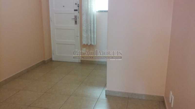 Conheça Sala do imóvel - Copacabana, Posto 4 vista parcial mar, próximo metrô, comércio, apartamento reformado, claro, andar alto, arejado, composto de sala, quarto, banheiro com box blindex instalação para máquina de lavar roupas, cozinha cabe geladeira e fogão de 2 bocas. Préd - GIAP10498 - 1 Sala - Copacabana, Posto 4 vista parcial mar, próximo metrô, comércio, apartamento reformado, claro, andar alto, arejado, composto de sala, quarto, banheiro com box blindex instalação para máquina de lavar roupas, cozinha cabe geladeira e fogão de 2 bocas. Préd - GIAP10498 - 1