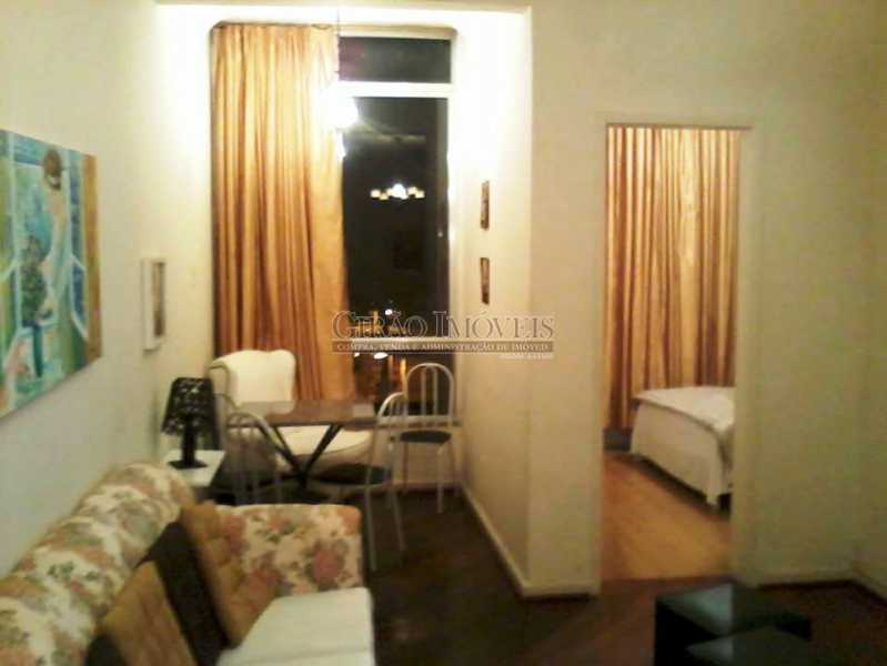 Conheça Copacabana 2 quartos + dep do imóvel - Apartamento composto de salão em dois ambientes dois amplos quartos, banheiro social , cozinha, área de serviço e dependências completas de empregada. Portaria 24h. Colado no Metrô, comércio e todos os transportes - GIAP20897 - 3 Copacabana 2 quartos + dep - Apartamento composto de salão em dois ambientes dois amplos quartos, banheiro social , cozinha, área de serviço e dependências completas de empregada. Portaria 24h. Colado no Metrô, comércio e todos os transportes - GIAP20897 - 3