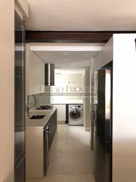 Conheça COZINHA E LAVANDERIA do imóvel - Maravilhosa cobertura Duplex, em prédio novo e reservado de excelente apresentação. Toda decorada por arquiteto, tendo 3 suite e 3 vagas escrituradas - GICO30078 - 25 COZINHA E LAVANDERIA - Maravilhosa cobertura Duplex, em prédio novo e reservado de excelente apresentação. Toda decorada por arquiteto, tendo 3 suite e 3 vagas escrituradas - GICO30078 - 25