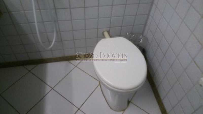 Conheça BANHEIRO DE SERVIÇO do imóvel - Ótimo apartamento no coração de Laranjeiras. Salão,três quartos sendo um suite, dependência completa.1 vaga escriturada - GIAP31119 - 20 BANHEIRO DE SERVIÇO - Ótimo apartamento no coração de Laranjeiras. Salão,três quartos sendo um suite, dependência completa.1 vaga escriturada - GIAP31119 - 20