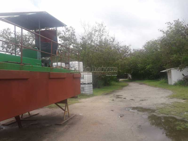 Conheça Foto 6 do imóvel - Mini Estaleiro de 5.000 m2 podendo dobrar a área, 3 galpões grandes, escritório, cozinha, alojamento, varios banheiros e estacinamento para caminhões. Acesso por terra e por mar, fundos para a baia da Guanabara. - GIOU00002 - 7 Foto 6 - Mini Estaleiro de 5.000 m2 podendo dobrar a área, 3 galpões grandes, escritório, cozinha, alojamento, varios banheiros e estacinamento para caminhões. Acesso por terra e por mar, fundos para a baia da Guanabara. - GIOU00002 - 7