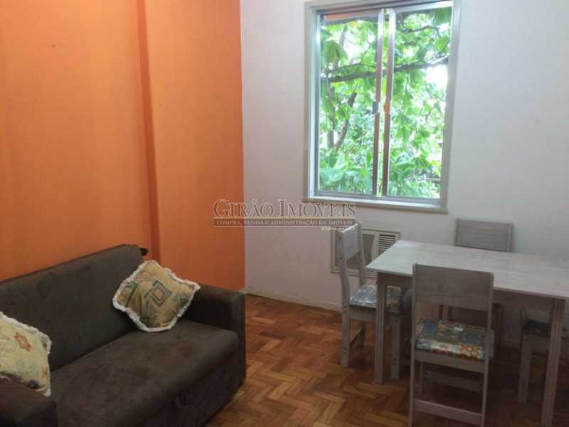 Conheça 1 do imóvel - Oportunidade!! Raro apartamento, Posto 10, sala, quarto, com vaga de garagem na escritura. - GIAP10702 - 3 1 - Oportunidade!! Raro apartamento, Posto 10, sala, quarto, com vaga de garagem na escritura. - GIAP10702 - 3