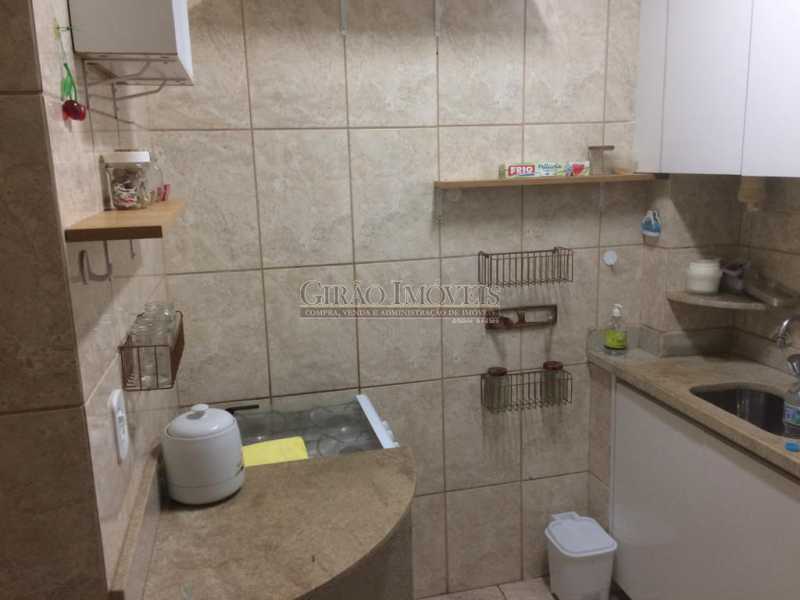 Conheça 10 do imóvel - Oportunidade!! Raro apartamento, Posto 10, sala, quarto, com vaga de garagem na escritura. - GIAP10702 - 18 10 - Oportunidade!! Raro apartamento, Posto 10, sala, quarto, com vaga de garagem na escritura. - GIAP10702 - 18