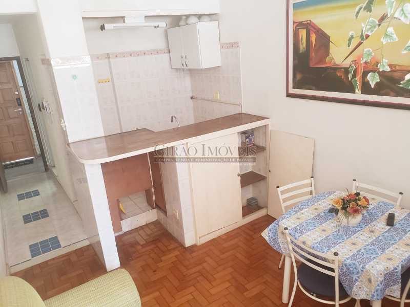 Conheça 3 do imóvel - Conjugadão dividido em quarto e sala na quadra da praia, próximo ao metrô. - GIKI00315 - 5 3 - Conjugadão dividido em quarto e sala na quadra da praia, próximo ao metrô. - GIKI00315 - 5
