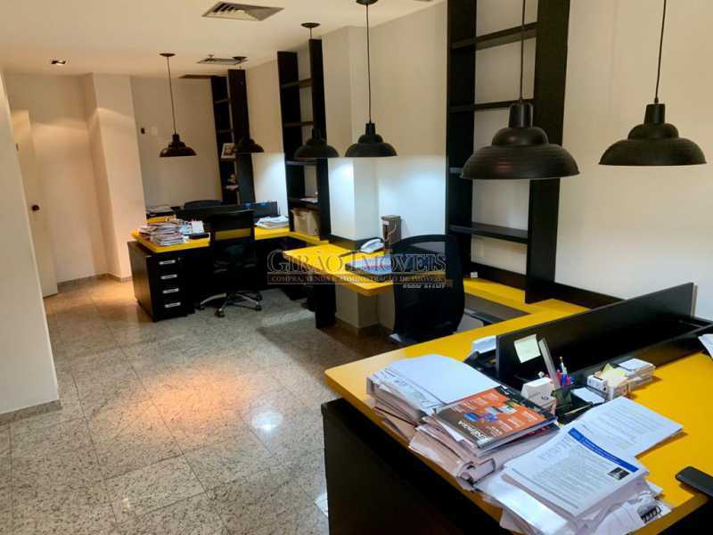 Conheça 2 do imóvel - Conjunto de salas no centro da cidade, totalmente mobiliadas, edifício tombado e retrofitado com controle de acesso por catracas e fotografia. - GISL00106 - 8 2 - Conjunto de salas no centro da cidade, totalmente mobiliadas, edifício tombado e retrofitado com controle de acesso por catracas e fotografia. - GISL00106 - 8