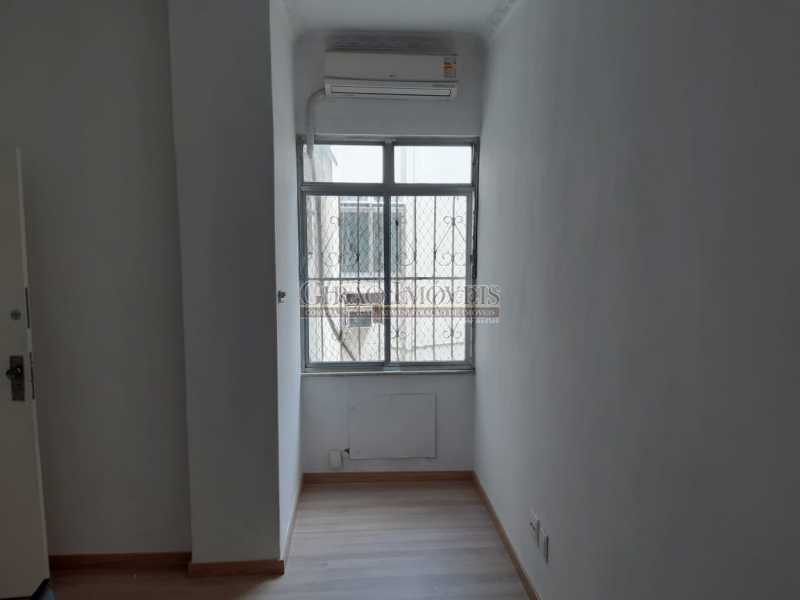 Conheça 3 do imóvel - 02 quartos no Flamengo, silencioso, arejado, próximo ao metrô, comércio no entorno, portaria 24 horas. - GIAP21310 - 4 3 - 02 quartos no Flamengo, silencioso, arejado, próximo ao metrô, comércio no entorno, portaria 24 horas. - GIAP21310 - 4