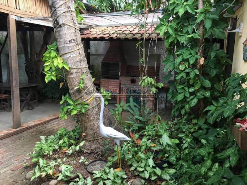 Conheça quintal - jardim do imóvel - Pousada na Bahia de Sepetiba! - GICA60005 - 6 quintal - jardim - Pousada na Bahia de Sepetiba! - GICA60005 - 6