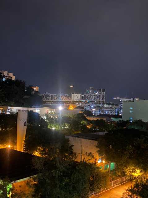 Conheça vista sala noite do imóvel - Vista incrível de dia e de noite! - GIAP21353 - 9 vista sala noite - Vista incrível de dia e de noite! - GIAP21353 - 9